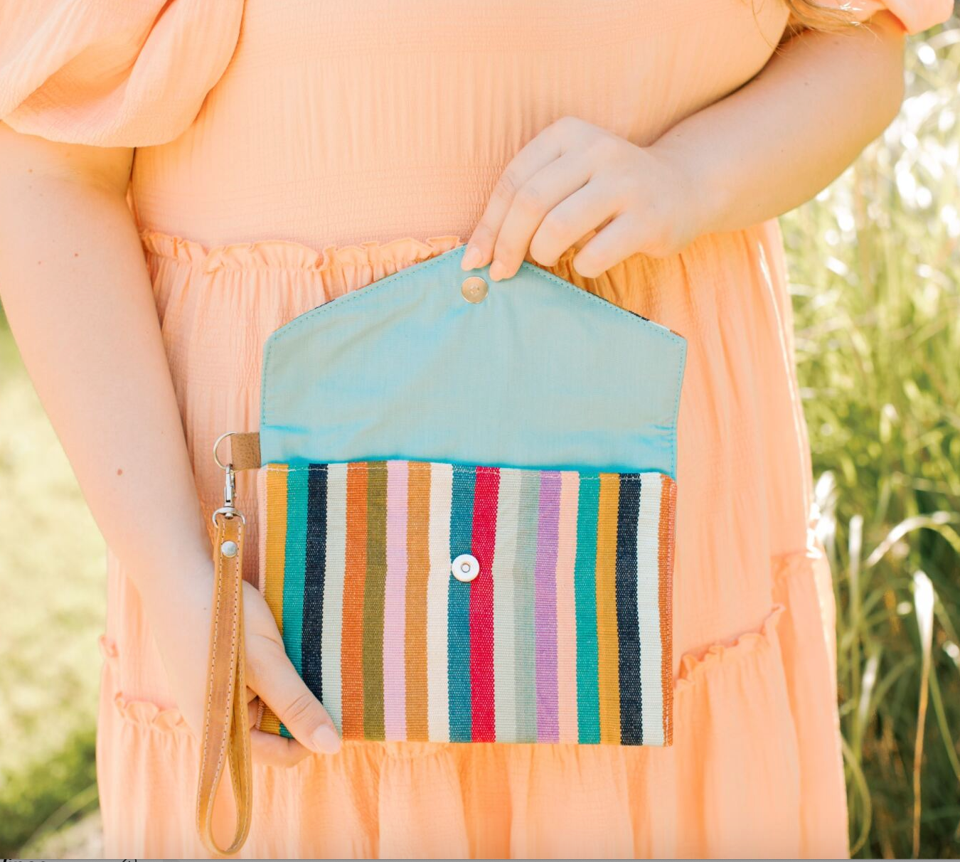 Banda Envelope Wristlet